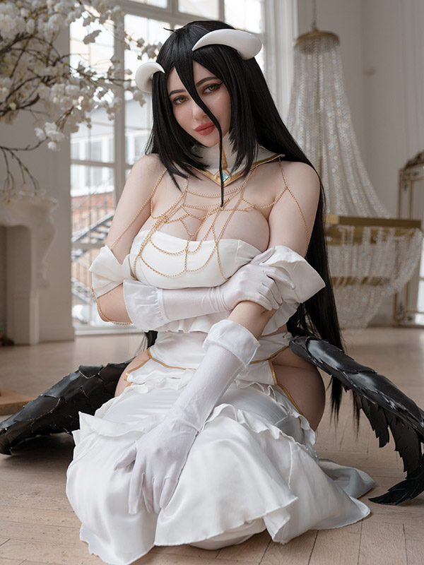 Alina Becker: Nami (One Piece) Sexy Cosplay