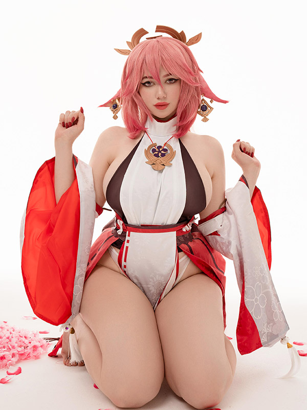 Alina-Becker-Yae-Miko-Genshin-Impact-PixiBB
