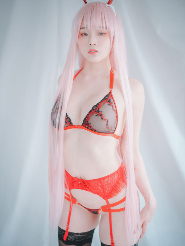 DJAWA-Photo-Pia-Darling-in-the-FranXX-Code-002-PixiBB