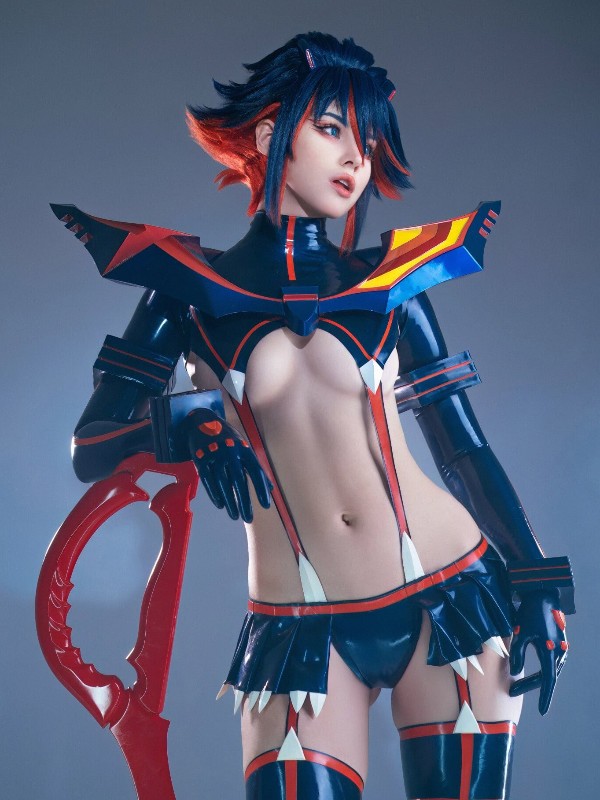 Shirogane-sama: Marin Kitagawa Race Queen (Sono Bisque Doll wa Koi wo Suru) (22 photos) Sexy Cosplay