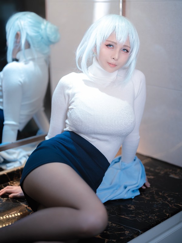 上杉绘梨落: 深冬雪乃 (54 photos) Sexy Cosplay