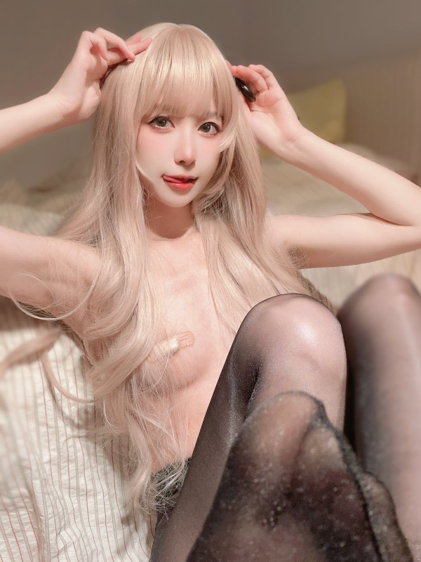 布丁大法 (Pudding Dafa): 妈妈级别 (11 photos + 3 videos) Sexy Girl