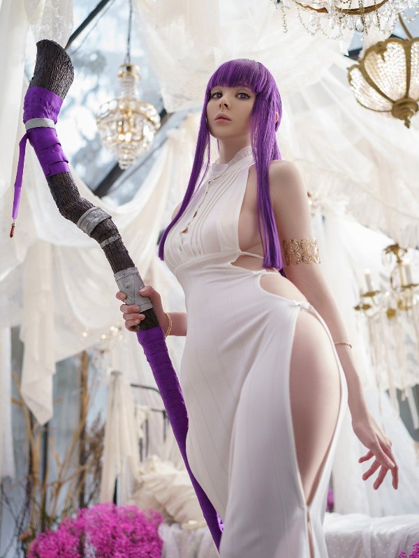 Lada Lyumos & Lady Melamori: Malevola & Blonde Blazer (Dispatch) (8 photos) Sexy Cosplay