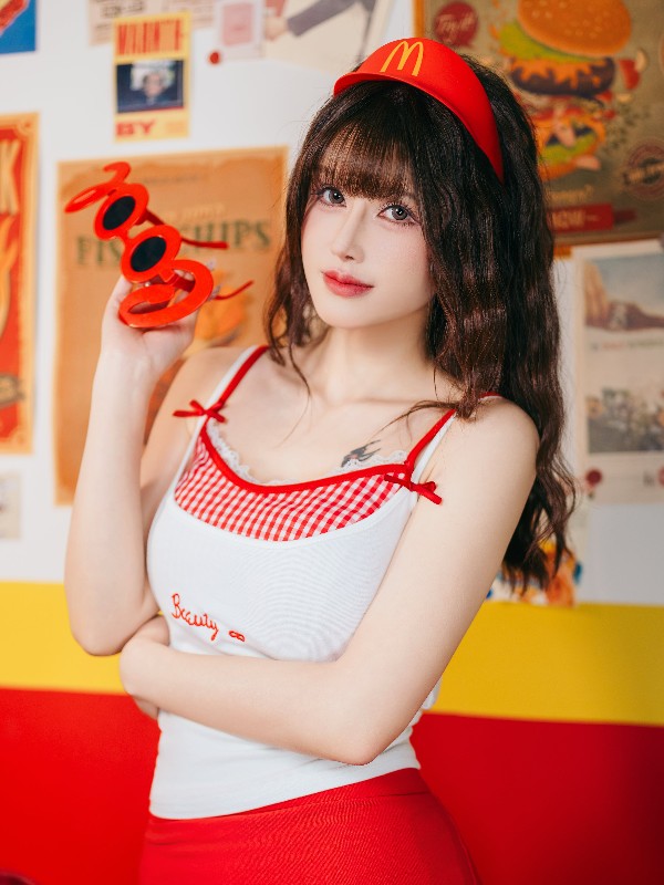 鹿八岁: 睡衣兔女郎 (20 photos + 1 video) Sexy Girl