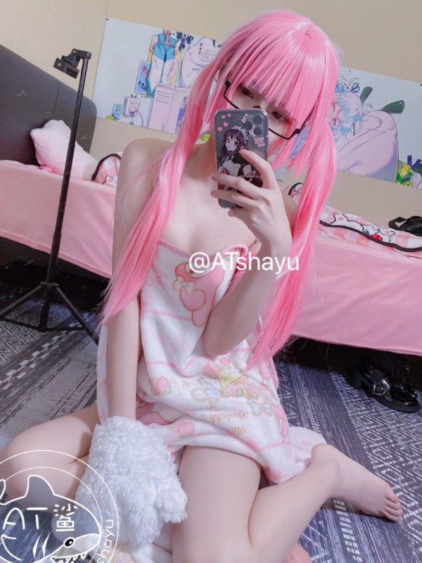 AT鲨: 跨年限定 (30 photos) Sexy Cosplay