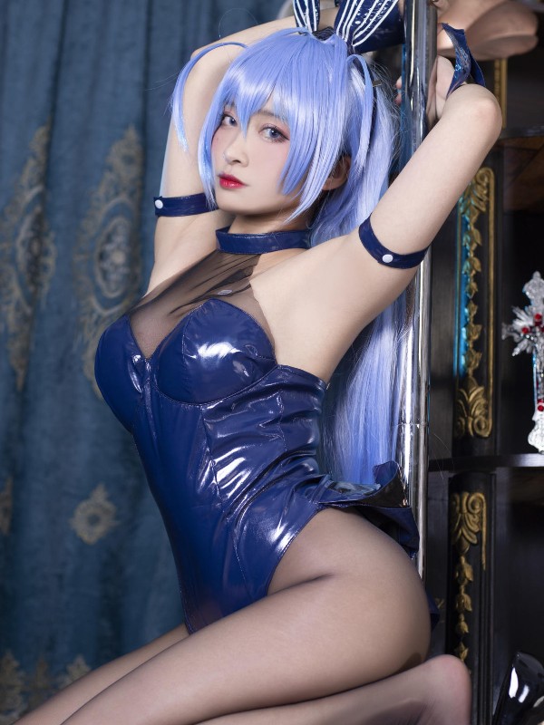 洛璃LoLiSAMA: FGO虞姬 女仆比基尼 (68 photos) Sexy Cosplay
