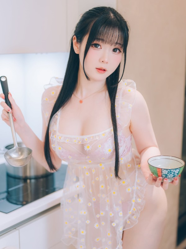 YouMi Vol.1189: 桃桃·夭夭twins (92 photos) Sexy Girl