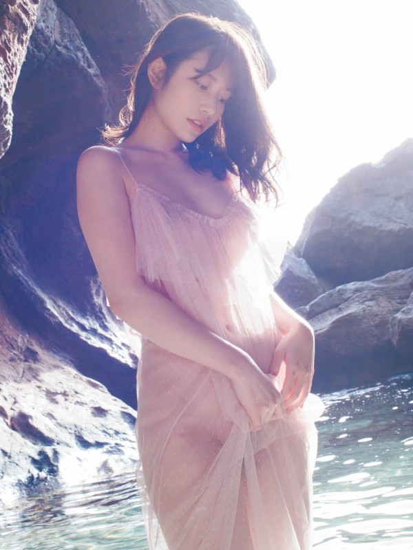 [JP] Saika Kawakita (河北彩伽): 最高の彼女 デジタル写真集 (99 photos) Sexy Girl