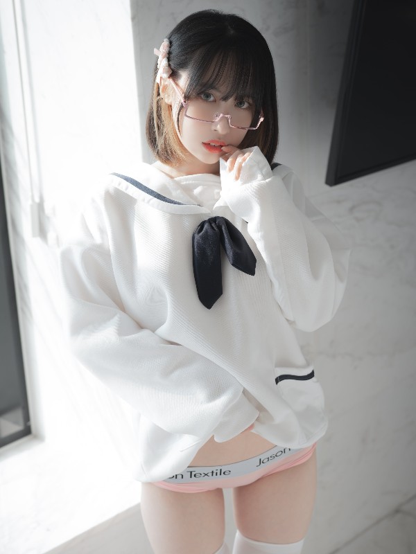 [LIKEY] Uhye (이유혜): Happy Halloween (110 photos) Sexy Girl