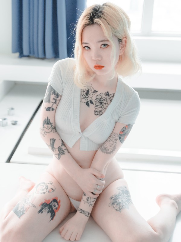 Pure Media Vol.190: Siro (시로) – Home Training (85 photos) Sexy Girl