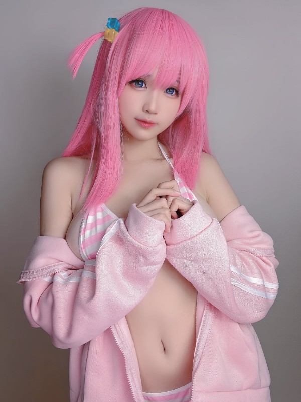 miko酱ww: 妻子的责任 (36 photos) Sexy Girl