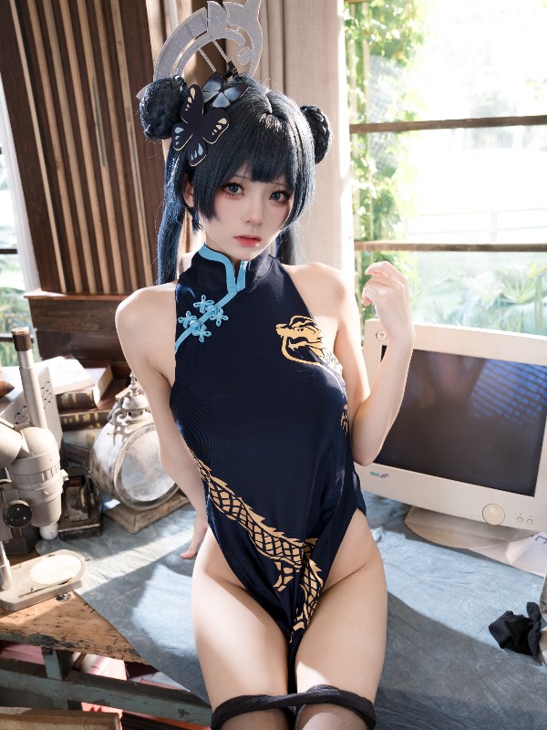 九柒喵: 胜利女神 妮姬 汉赛尔 (38 photos) Sexy Cosplay