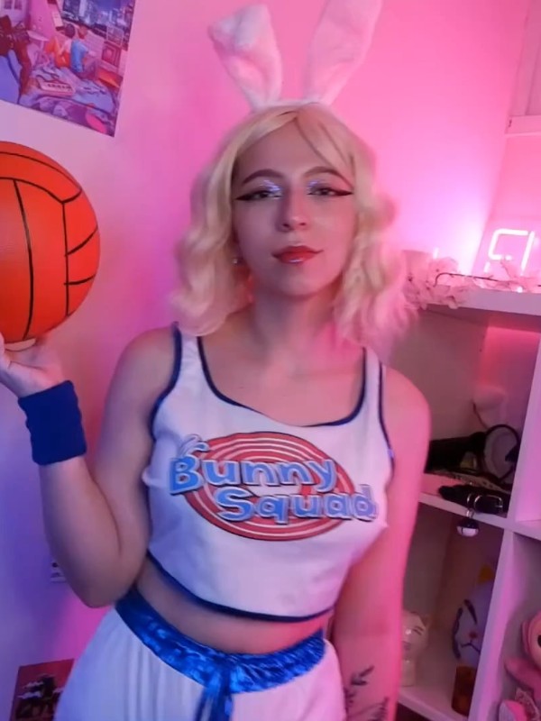 CyberlyCrush: Suki (1 video) Sexy Cosplay