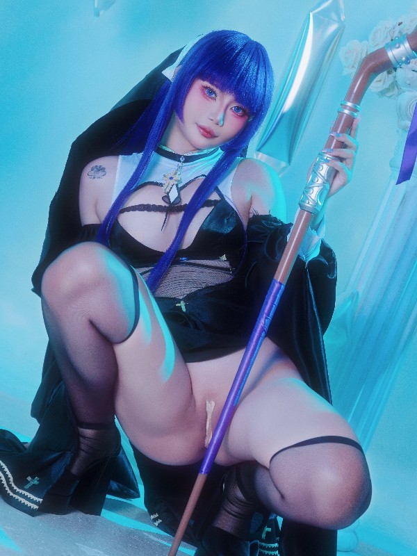 Miinmeow: Navia (Genshin Impact) 53 photos Sexy Cosplay