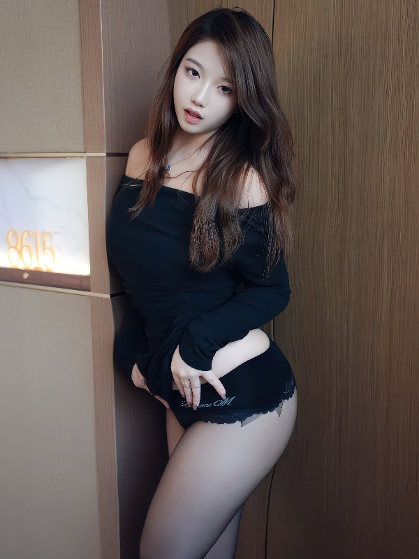 けん研 (けんけん): Silver Photobook (110 photos) Sexy Girl