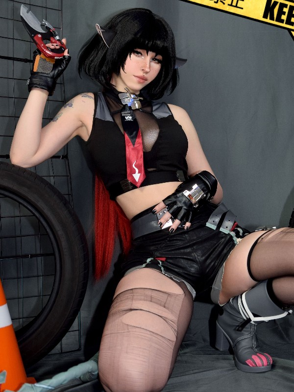 Anari.exe: Makima (Chainsaw Man) (17 photos) Sexy Cosplay