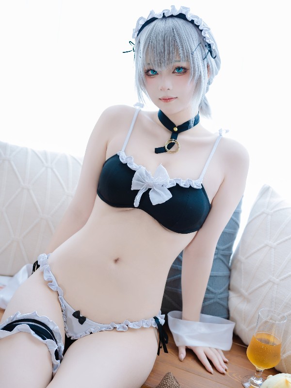 屿鱼: 樱花泳装 (80 photos) Sexy Cosplay