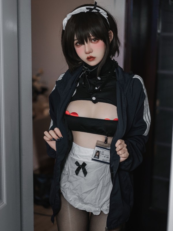 阿薰kaOri: 黑兽精灵 (61 photos) Sexy Cosplay