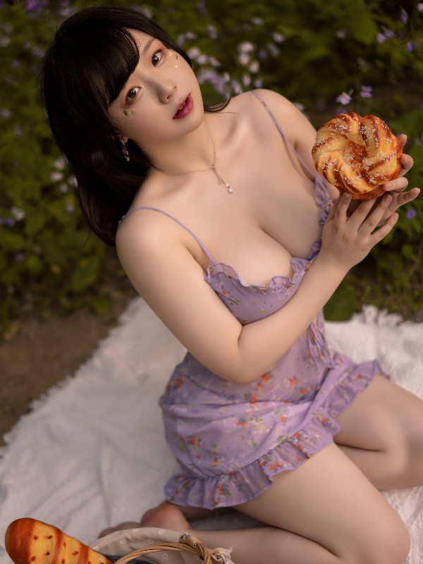 皮皮奶可可爱了啦: 裸色OL (24 photos) Sexy Girl