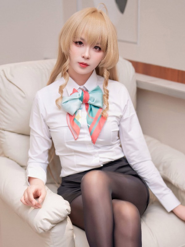 轩萧学姐: 鲨鱼妹JK (100 photos + 1 video) Sexy Cosplay