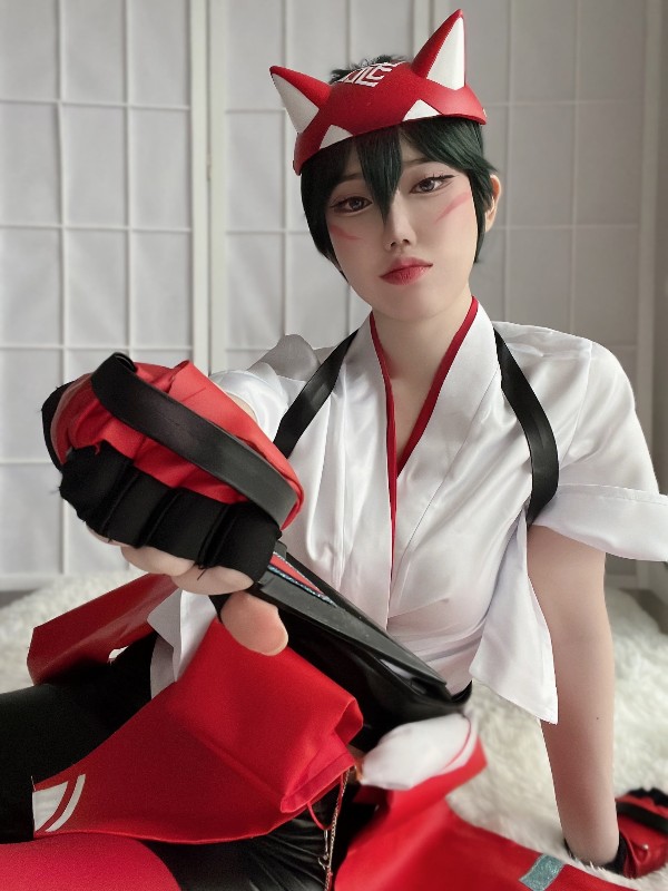 Evawish: Alice (NIKKE) (6 photos) Sexy Cosplay