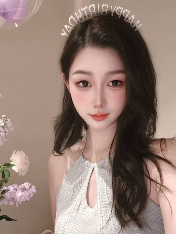 18岁女孩: 校花女神实战记录 难掩丽质娇萌可人 #02 (47 photos + 5 videos) Sexy Girl