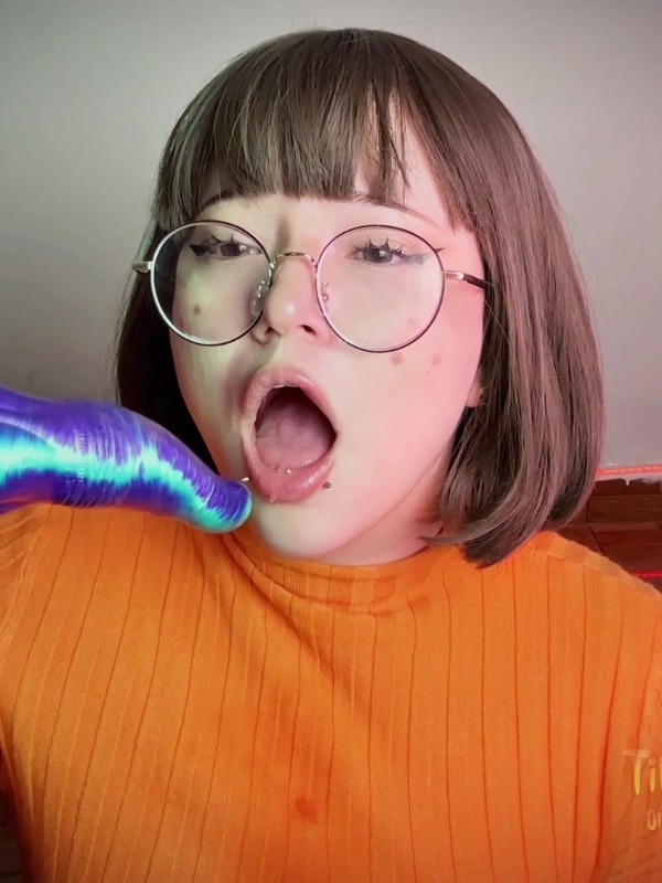 KatTheKunt: Squirrel Girl (1 video) Sexy Cosplay