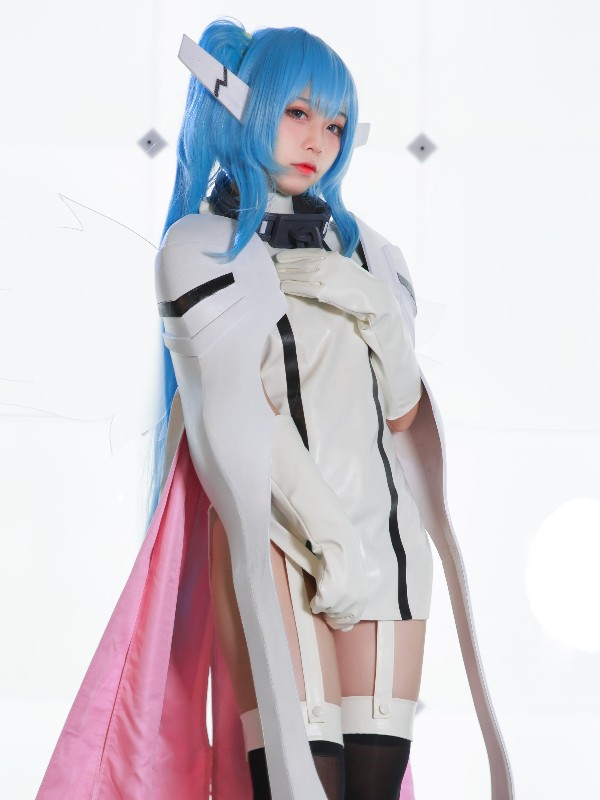 Umeko J: Lynae (Wuthering Waves) (103 photos + 4 videos) Sexy Cosplay
