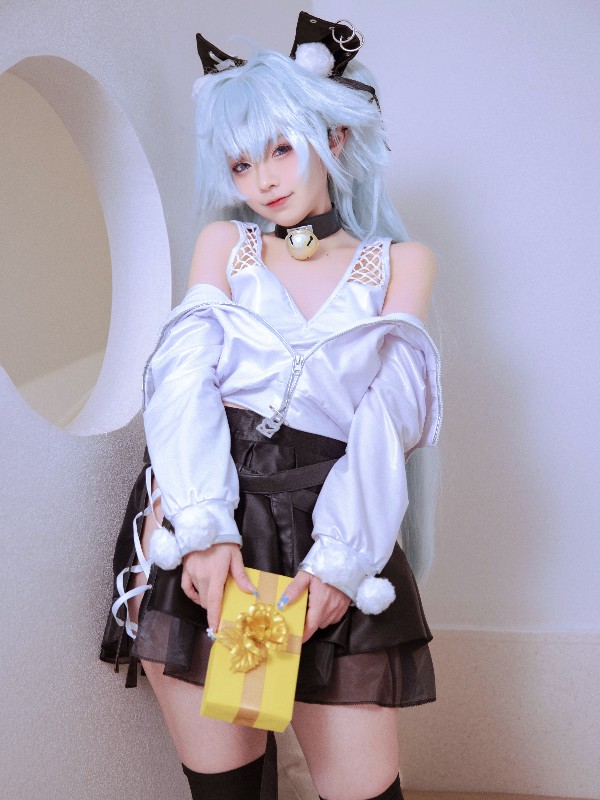 G44不会受伤 Vol.096: 芙洛伦开箱 (20 photos) Sexy Cosplay