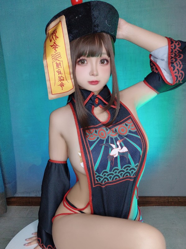 日奈娇: 万圣节 小鬼 (30 photos) Sexy Girl