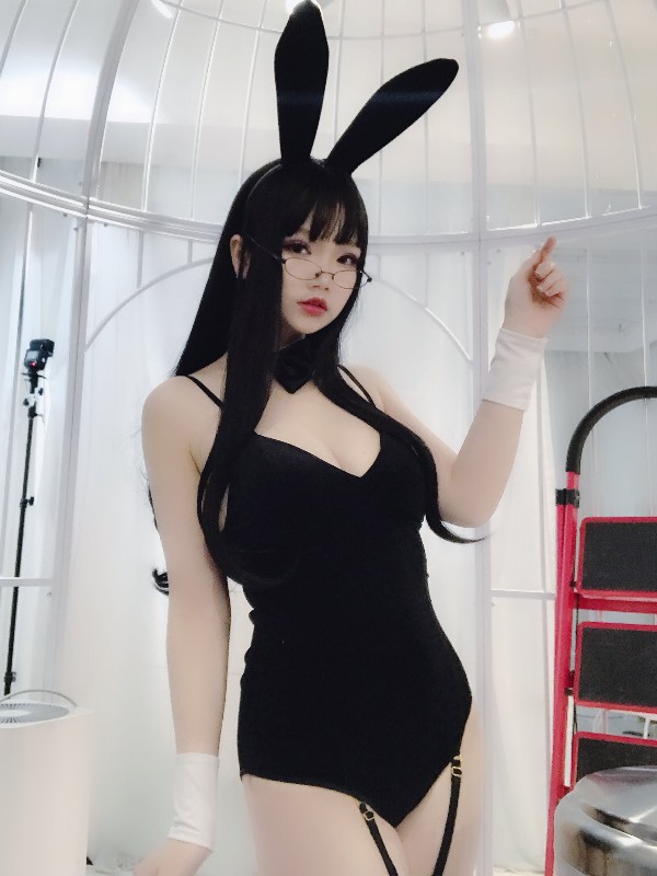 雪晴Astra (雪晴嘟嘟) Vol.003: 爱宕兔女郎 (30 photos) Sexy Cosplay