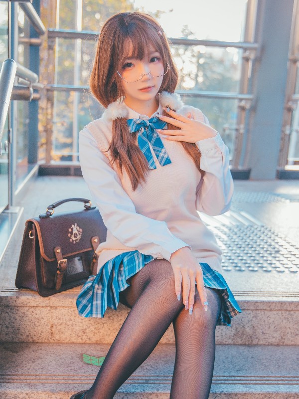 雪晴Astra (雪晴嘟嘟) Vol.037: Azure Lane 柴郡 (18 photos) Sexy Cosplay