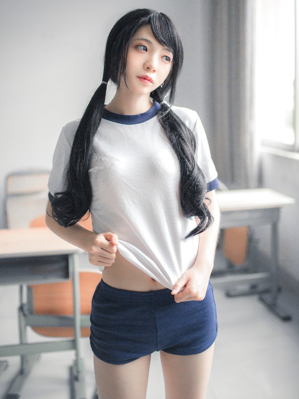 疯猫ss: 同桌的水手服 (41 photos) Sexy Girl