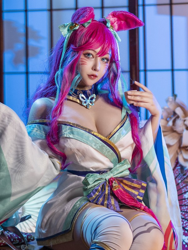KANEKO_咔喵: 比基尼白护士 (45 photos) Sexy Girl
