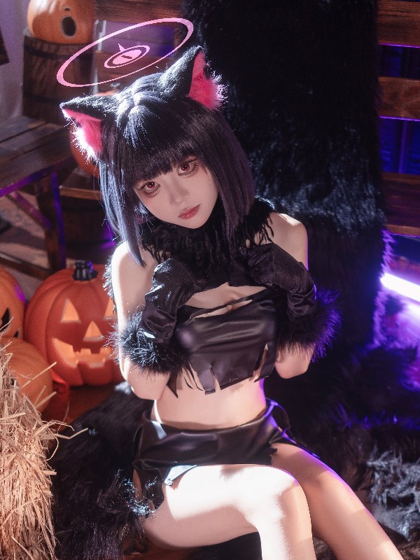 星之迟迟Hoshilily: Nikke-露姬 倒楣兔 (22 photos) Sexy Cosplay
