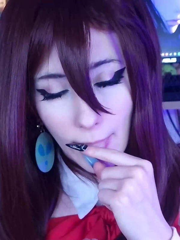 MissMoons: Yuno Gasai (Mirai Nikki) (1 video) Sexy Cosplay