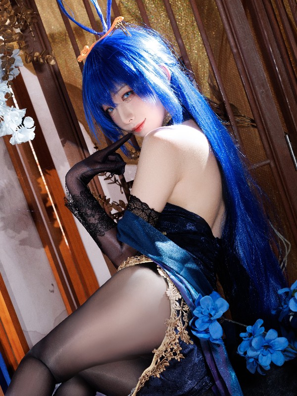 封疆疆v: 蔚蓝档案 飞鸟马时 圣诞 (40 photos) Sexy Cosplay
