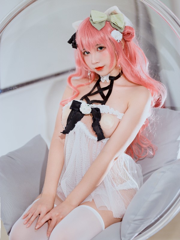 九曲Jean: 恰巴耶夫睡衣 (20 photos) Sexy Cosplay