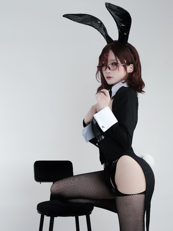 幼愛Youmeko: 崩坏3 爱莉希雅女仆装 (20 photos) Sexy Cosplay