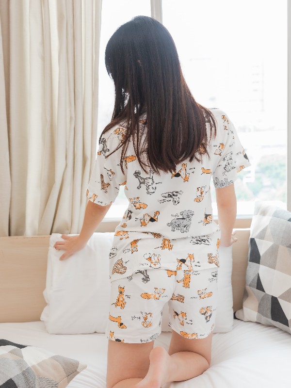 [Limerence原创] No.060: 性感白衬衫yoko 还不快躺下让我踩踩 (124 photos + 1 video) Sexy Girl