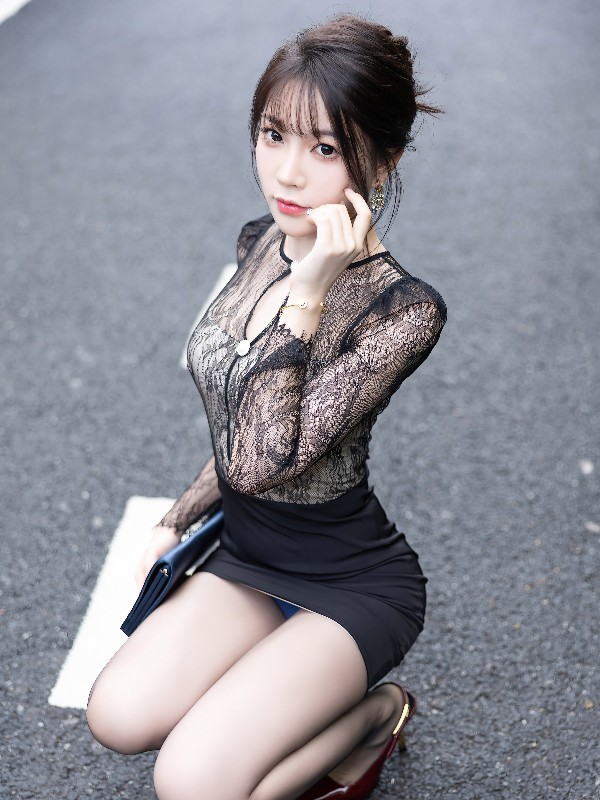 [内购无水印] 徐莉芝Booty: 秀人网模特 女友的温饱思淫欲 (35 photos + 1 video) Sexy Girl
