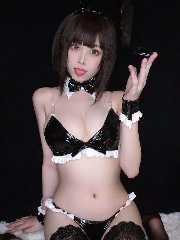 蜜汁猫裘 Vol.105: 兔娘 (31 photos) Sexy Girl
