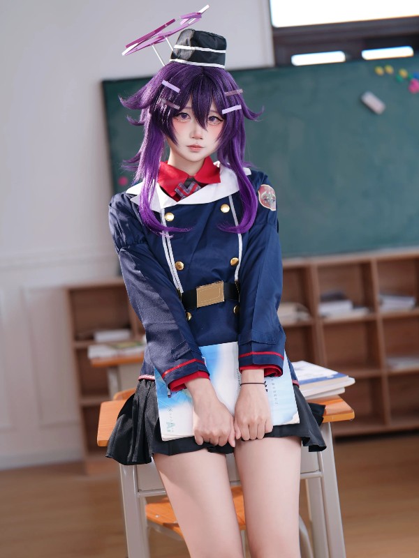 五更百鬼: 碧蓝航线 凉波 (12 photos) Sexy Cosplay