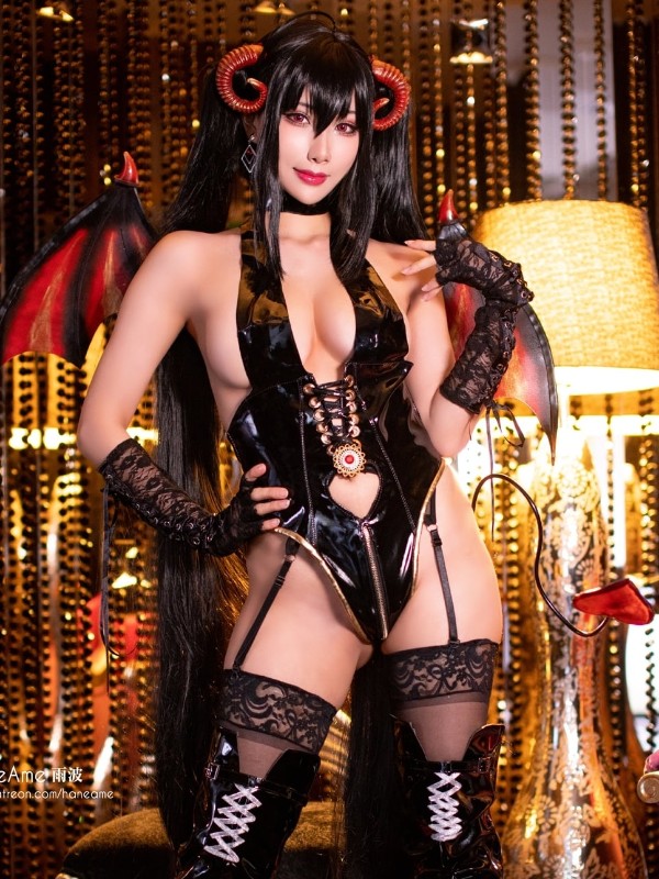 HaneAme: Taihou Gown (Azur Lane) (16 photos) Sexy Cosplay