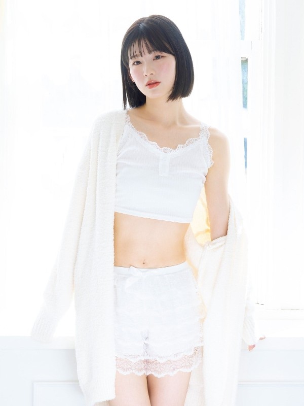 [JP] Nanami Asai (浅井七海): 1st写真集　ナナミイロ【電子特典付き】 (154 photos) Sexy Girl