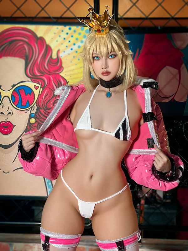 Choi Ji Yun: Power Bikini (Chainsaw Man) (23 photos)