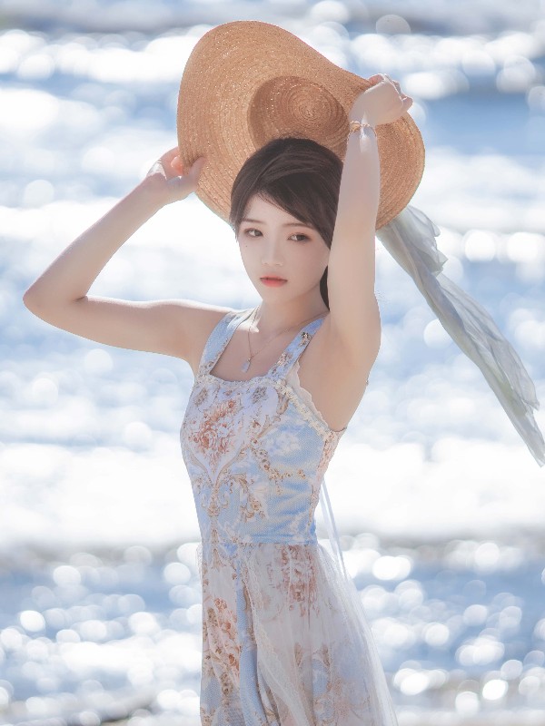 Choi Ji Yun: Mitsuri Kanroji Onsen (Kimetsu no Yaiba) (9 photos)