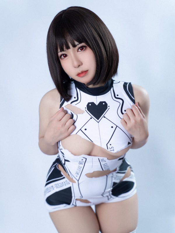 虎森森: 战损死库水 (30 photos)