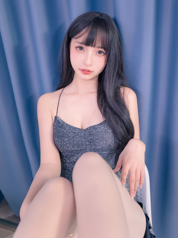 神楽坂真冬 Vol.094: 虎年01月微博订阅 (64 photos)