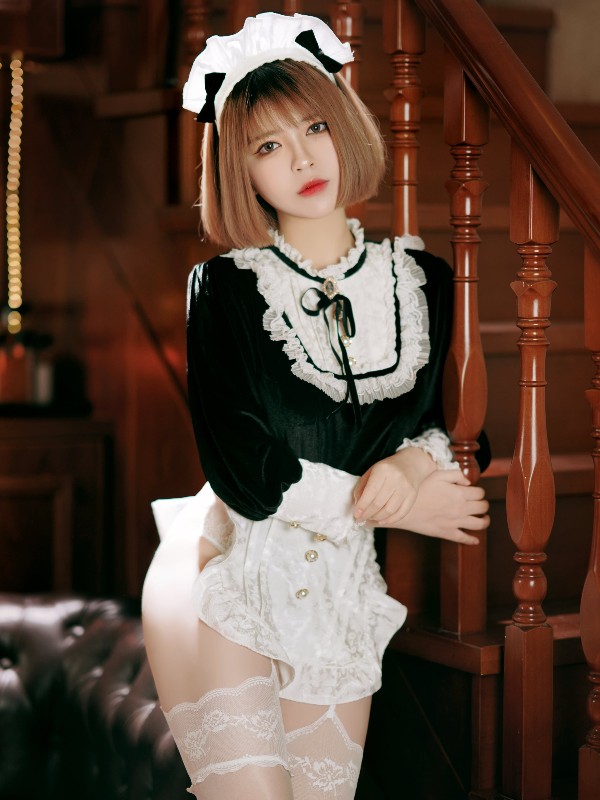 半半子: Automataヨルハ二号B型 白いドレス (51 photos)